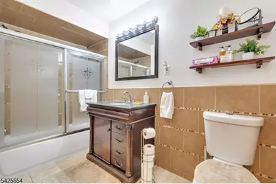 535-541 Bayway Ave #2B, Elizabeth, NJ 07202 - Photo 13