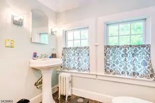 229 Tremont Ave, City Of Orange Twp., NJ 07050 - Photo 31