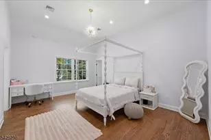 18 Tennyson Dr, Millburn Twp., NJ 07078 - Photo 9