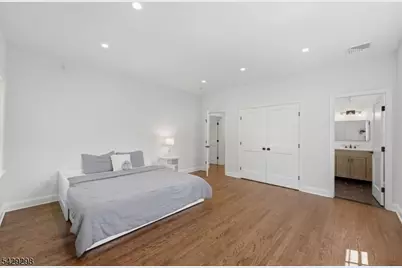 18 Tennyson Dr, Millburn Twp., NJ 07078 - Photo 13