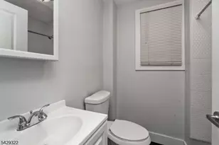 467 Fairview Ave, Orange, NJ 07050 - Photo 9