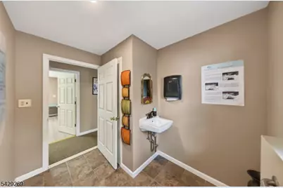 187 Breakneck Rd, Vernon, NJ 07422 - Photo 29