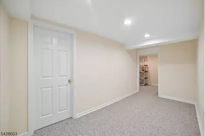 61 Wayne Blvd, Madison, NJ 07940 - Photo 17