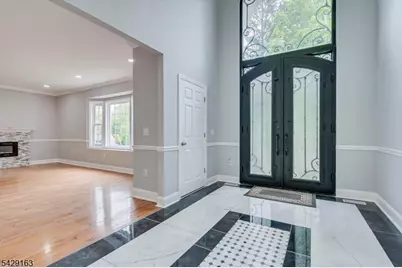 22 Mary Ellen Dr, Edison, NJ 08820 - Photo 7