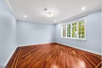 5 Phillips St, Cranford Township, NJ 07016 - Photo 23