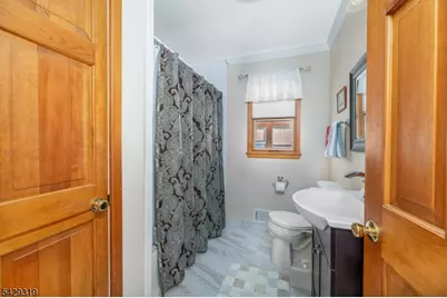 586 Clearview Dr, Hampton Township, NJ 07860 - Photo 15