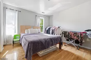 22 Lentz Ave, Newark, NJ 07105 - Photo 9