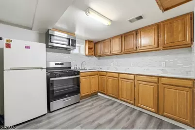 22 Lentz Ave, Newark, NJ 07105 - Photo 15