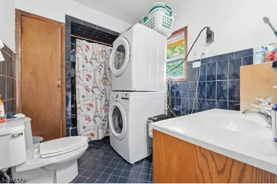 22 Lentz Ave, Newark, NJ 07105 - Photo 19