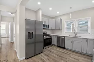 29 Wolf Pl, Irvington, NJ 07111 - Photo 17