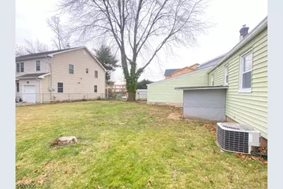 1598 Front St, Scotch Plains Township, NJ 07076 - Photo 11