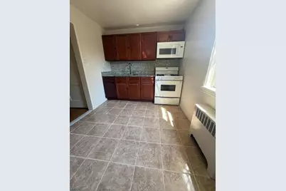 364 Orange Rd #B7, Montclair, NJ 07042 - Photo 3