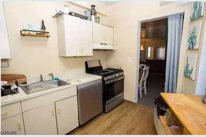 381 Bloomfield Ave, Montclair, NJ 07042 - Photo 21