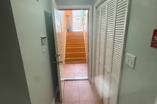 26 Lisa Ct, Newark, NJ 07112 - Photo 3