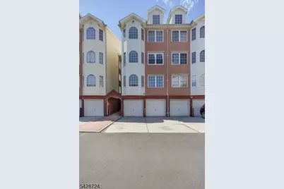 566 Pennsylvania Ave #E1, Elizabeth, NJ 07201 - Photo 1