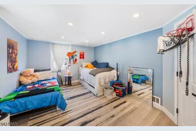 10 Hillcrest Ter, Linden, NJ 07036 - Photo 17