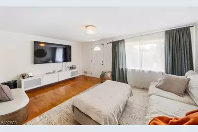10 Hillcrest Ter, Linden, NJ 07036 - Photo 5