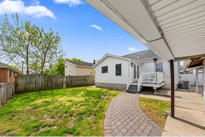 10 Hillcrest Ter, Linden, NJ 07036 - Photo 23