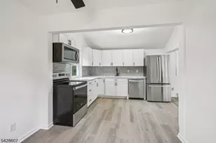 223 Waconia Rd, Vernon, NJ 07422 - Photo 13