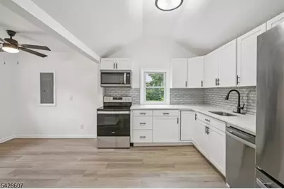 223 Waconia Rd, Vernon, NJ 07422 - Photo 9
