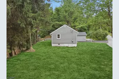 223 Waconia Rd, Vernon, NJ 07422 - Photo 3