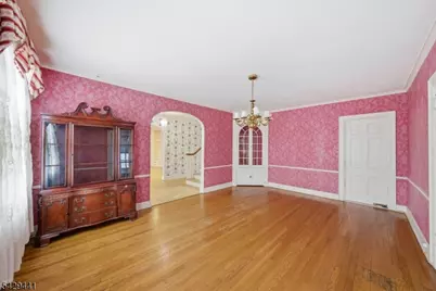 748 Livingston Rd, Elizabeth, NJ 07208 - Photo 9