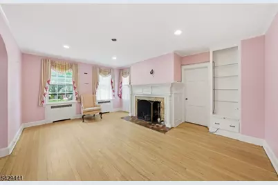 748 Livingston Rd, Elizabeth, NJ 07208 - Photo 5