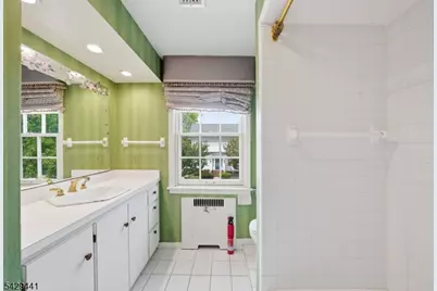 748 Livingston Rd, Elizabeth, NJ 07208 - Photo 31