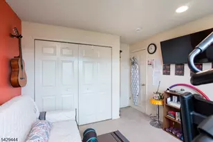 89 Vaughan Dr, Newark, NJ 07103 - Photo 13