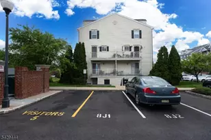 89 Vaughan Dr, Newark, NJ 07103 - Photo 19