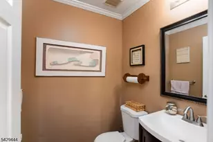 89 Vaughan Dr, Newark, NJ 07103 - Photo 11