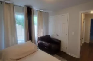 212 N Walnut St, East Orange, NJ 07017 - Photo 9