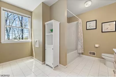 16 Yorkshire Dr, Washington Township, NJ 07840 - Photo 35