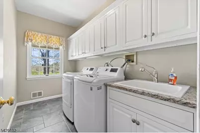 16 Yorkshire Dr, Washington Township, NJ 07840 - Photo 21