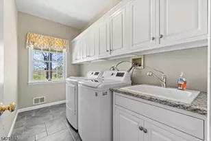 16 Yorkshire Dr, Washington Township, NJ 07840 - Photo 21