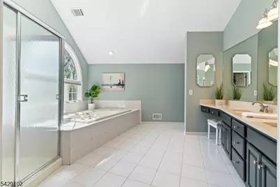 16 Yorkshire Dr, Washington Township, NJ 07840 - Photo 27