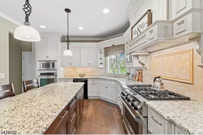 16 Yorkshire Dr, Washington Township, NJ 07840 - Photo 11