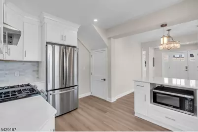 21 Market St, Edison, NJ 08817 - Photo 17
