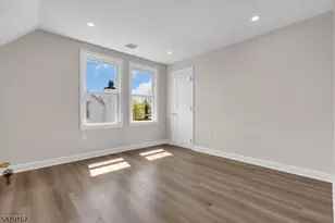 21 Market St, Edison Twp., NJ 08817 - Photo 25