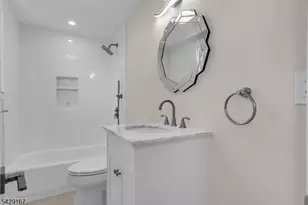 21 Market St, Edison Twp., NJ 08817 - Photo 21