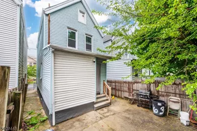 346 S 20th St, Newark, NJ 07103 - Photo 15