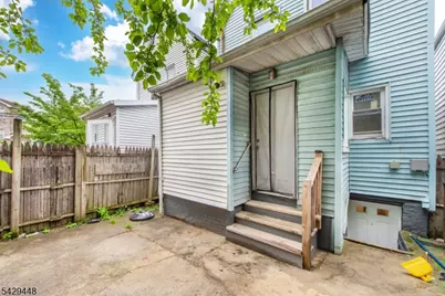 346 S 20th St, Newark, NJ 07103 - Photo 17