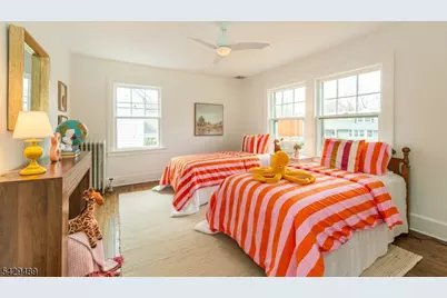 30 Wellesley Rd, Montclair, NJ 07043 - Photo 19