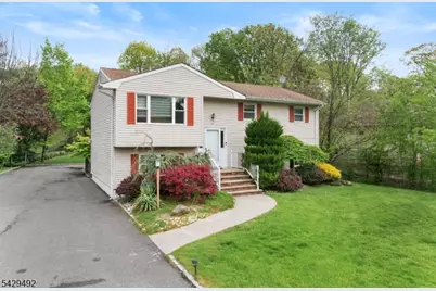 13 Fishel Rd, Edison, NJ 08820 - Photo 1