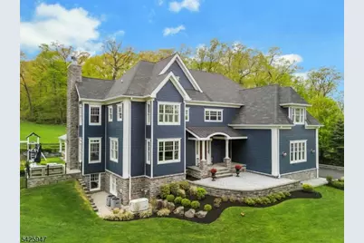 138 Oakwood Rd, Watchung, NJ 07069 - Photo 1