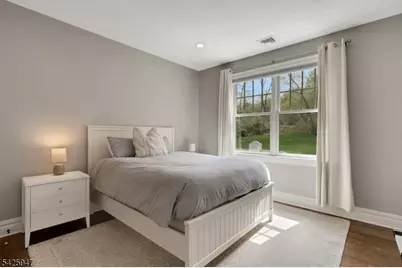138 Oakwood Rd, Watchung, NJ 07069 - Photo 29
