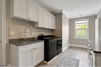 138 Oakwood Rd, Watchung, NJ 07069 - Photo 25