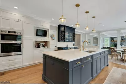 138 Oakwood Rd, Watchung, NJ 07069 - Photo 5