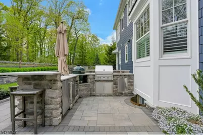 138 Oakwood Rd, Watchung, NJ 07069 - Photo 33