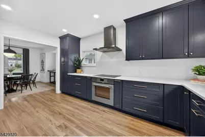 653 Ridgewood Avenue, Bloomfield, NJ 07003 - Photo 9